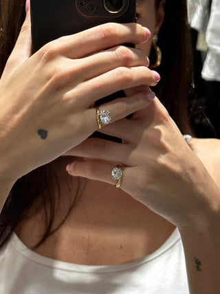 Anello Megan