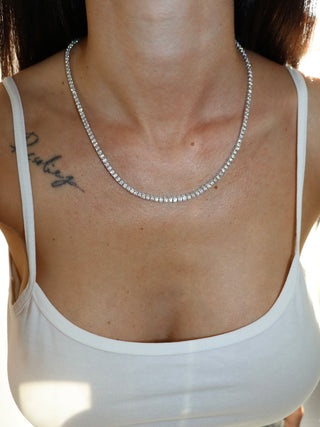 Essential tennis necklace